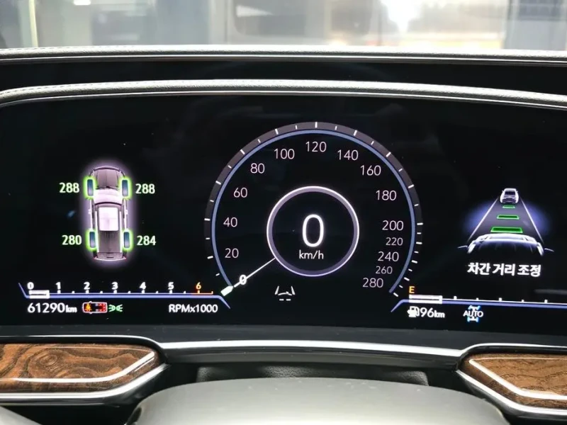 2022 Cadillac Escalade с пробегом 61 290 км