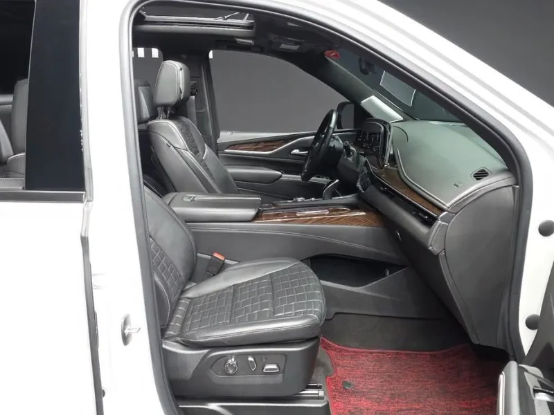 2022 Cadillac Escalade с пробегом 61 290 км