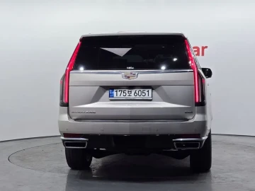 2022 Cadillac Escalade с пробегом 77 336 км