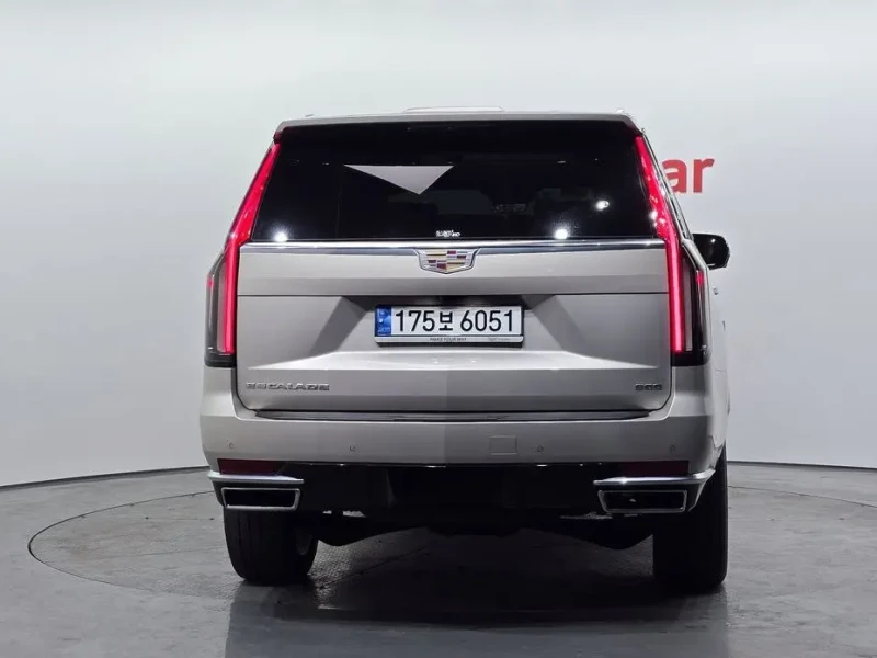 2022 Cadillac Escalade с пробегом 77 336 км