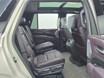 2022 Cadillac Escalade с пробегом 77 336 км