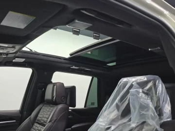 2022 Cadillac Escalade с пробегом 77 336 км