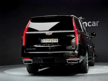 2022 Cadillac Escalade с пробегом 56 277 км