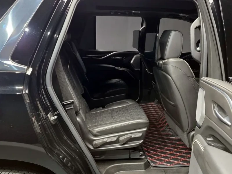 2022 Cadillac Escalade с пробегом 56 277 км