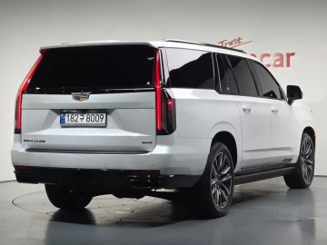 2023 Cadillac Escalade с пробегом 26 531 км