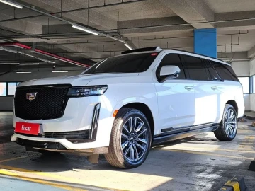 2023 Cadillac Escalade с пробегом 17 657 км