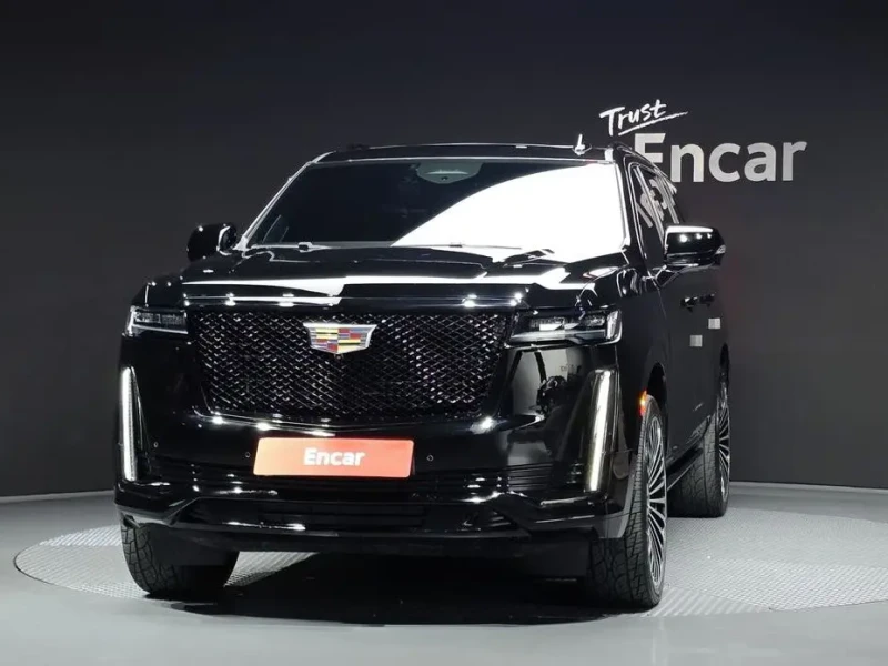 2023 Cadillac Escalade с пробегом 38 323 км