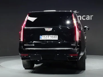2023 Cadillac Escalade с пробегом 38 323 км