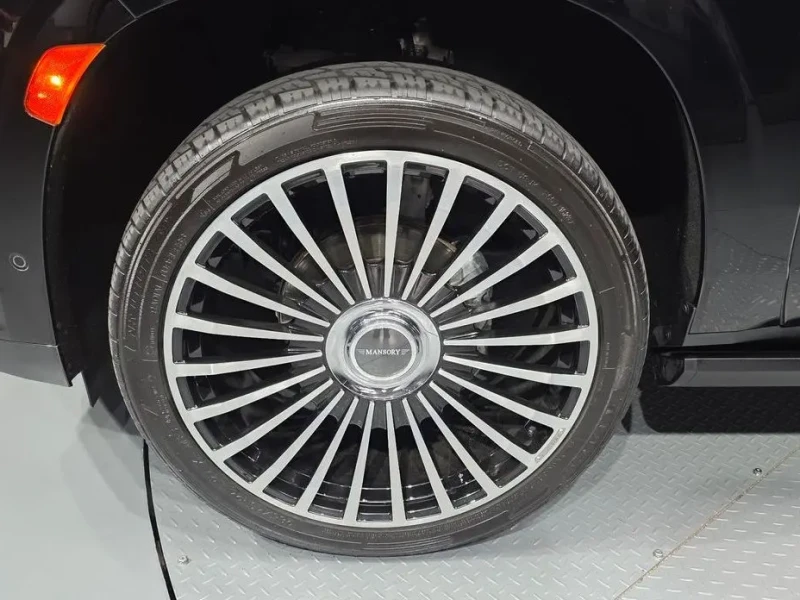 2023 Cadillac Escalade с пробегом 38 323 км