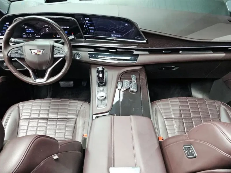 2023 Cadillac Escalade с пробегом 38 323 км