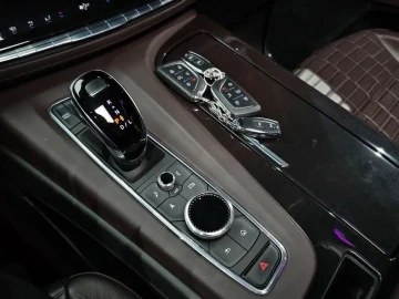 2023 Cadillac Escalade с пробегом 38 323 км