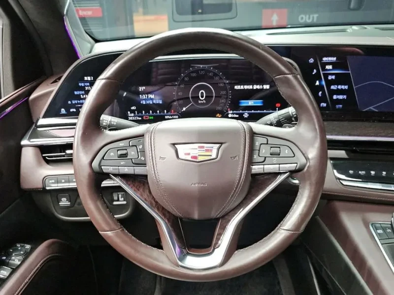 2023 Cadillac Escalade с пробегом 38 323 км