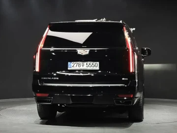 2021 Cadillac Escalade с пробегом 87 141 км