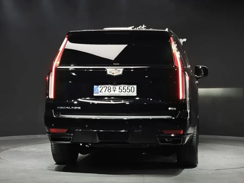 2021 Cadillac Escalade с пробегом 87 141 км