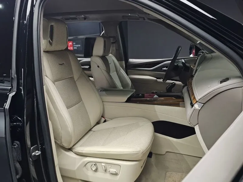 2021 Cadillac Escalade с пробегом 87 141 км