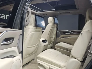 2021 Cadillac Escalade с пробегом 87 141 км