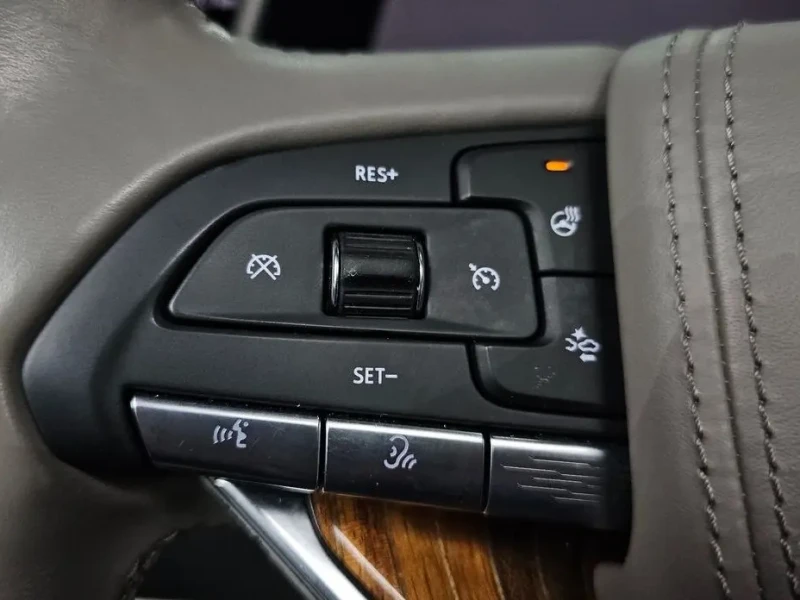2021 Cadillac Escalade с пробегом 87 141 км