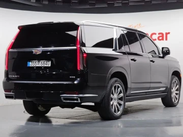 2022 Cadillac Escalade с пробегом 45 911 км