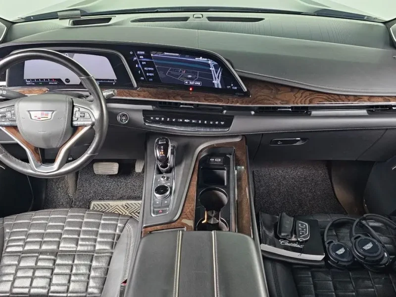 2022 Cadillac Escalade с пробегом 45 911 км