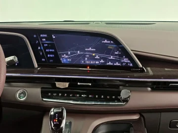2023 Cadillac Escalade с пробегом 65 875 км