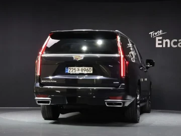 2022 Cadillac Escalade с пробегом 80 014 км