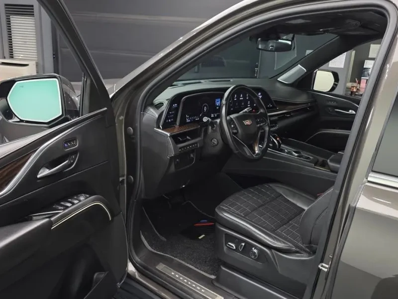 2021 Cadillac Escalade с пробегом 178 398 км
