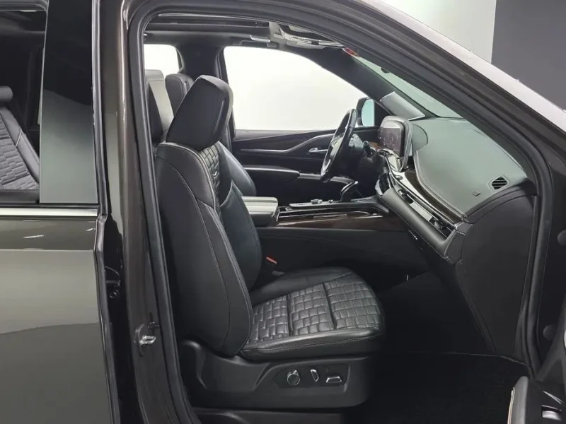 2021 Cadillac Escalade с пробегом 178 398 км