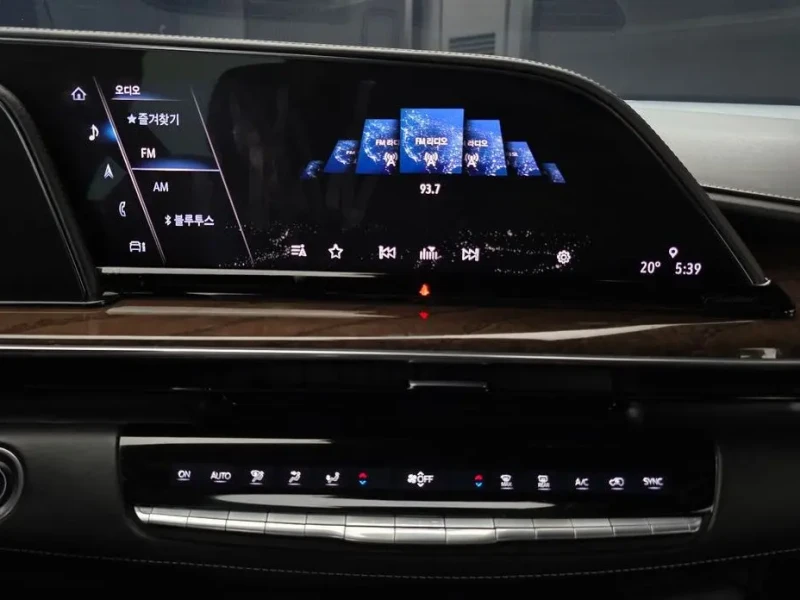 2021 Cadillac Escalade с пробегом 178 398 км