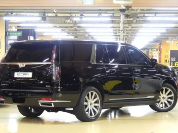 2021 Cadillac Escalade с пробегом 58 317 км