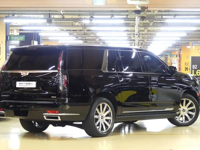 2021 Cadillac Escalade с пробегом 58 317 км