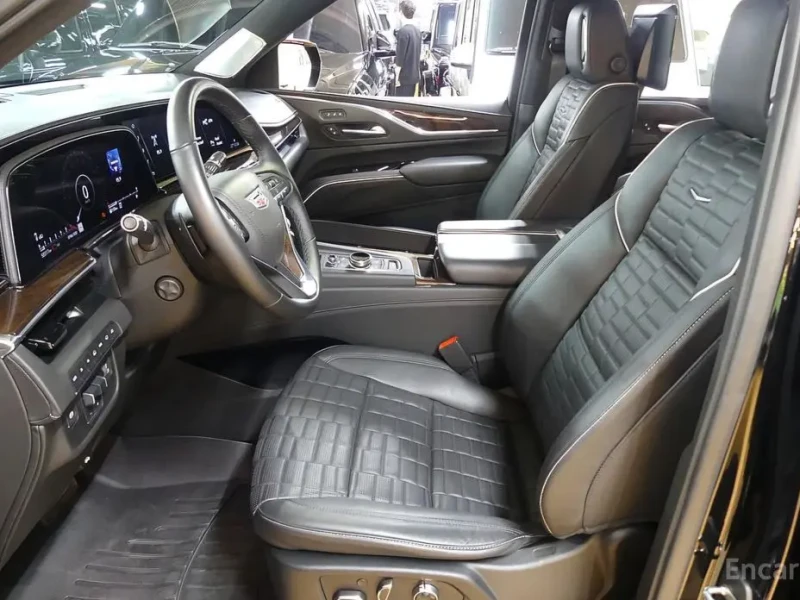 2021 Cadillac Escalade с пробегом 58 317 км