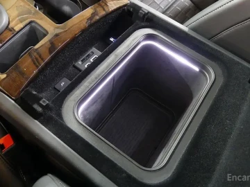 2021 Cadillac Escalade с пробегом 58 317 км