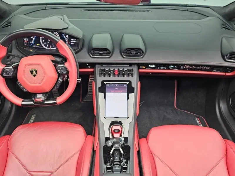 2023 Lamborghini Huracán с пробегом 25 742 км