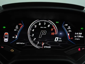 2023 Lamborghini Huracán с пробегом 25 742 км