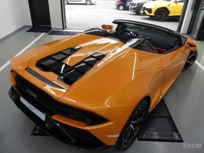 2023 Lamborghini Huracán с пробегом 3 920 км
