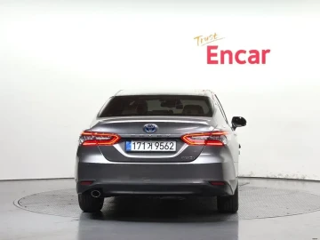 2023 Toyota Camry с пробегом 44 160 км