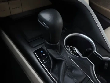 2023 Toyota Camry с пробегом 44 160 км