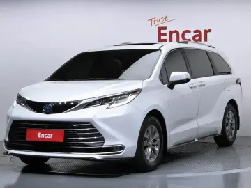2023 Toyota Sienna с пробегом 41 447 км