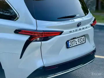 2022 Toyota Sienna с пробегом 17 995 км