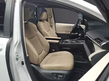 2023 Toyota Sienna с пробегом 31 712 км