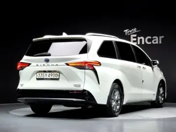 2021 Toyota Sienna с пробегом 246 165 км