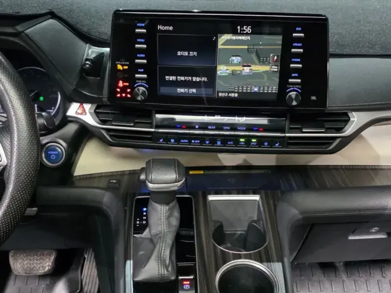 2021 Toyota Sienna с пробегом 246 165 км
