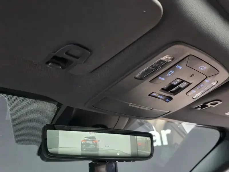 2021 Toyota Sienna с пробегом 246 165 км