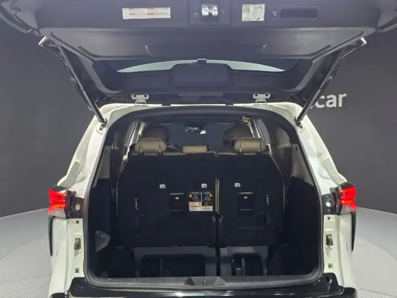 2021 Toyota Sienna с пробегом 246 165 км