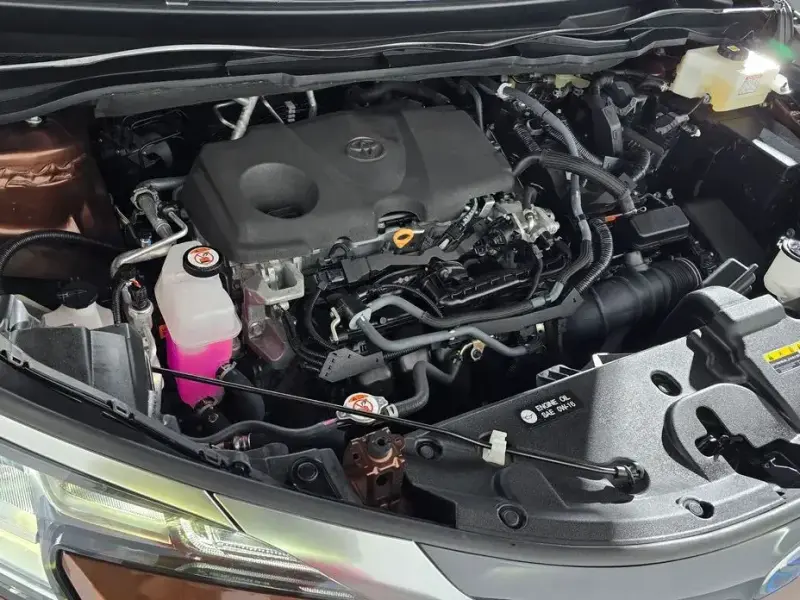2023 Toyota Sienna с пробегом 58 636 км
