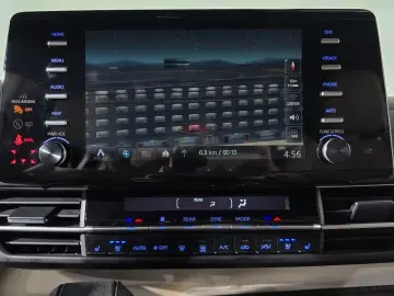 2023 Toyota Sienna с пробегом 58 636 км