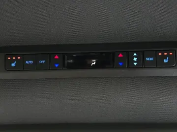 2023 Toyota Sienna с пробегом 58 636 км