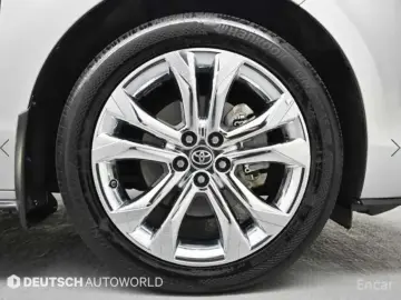 2023 Toyota Sienna с пробегом 68 140 км