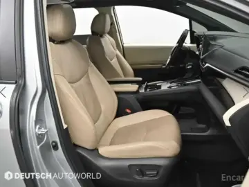 2023 Toyota Sienna с пробегом 68 140 км