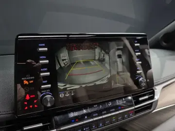 2023 Toyota Sienna с пробегом 55 842 км